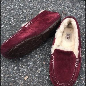 Maroon UGG slippers!